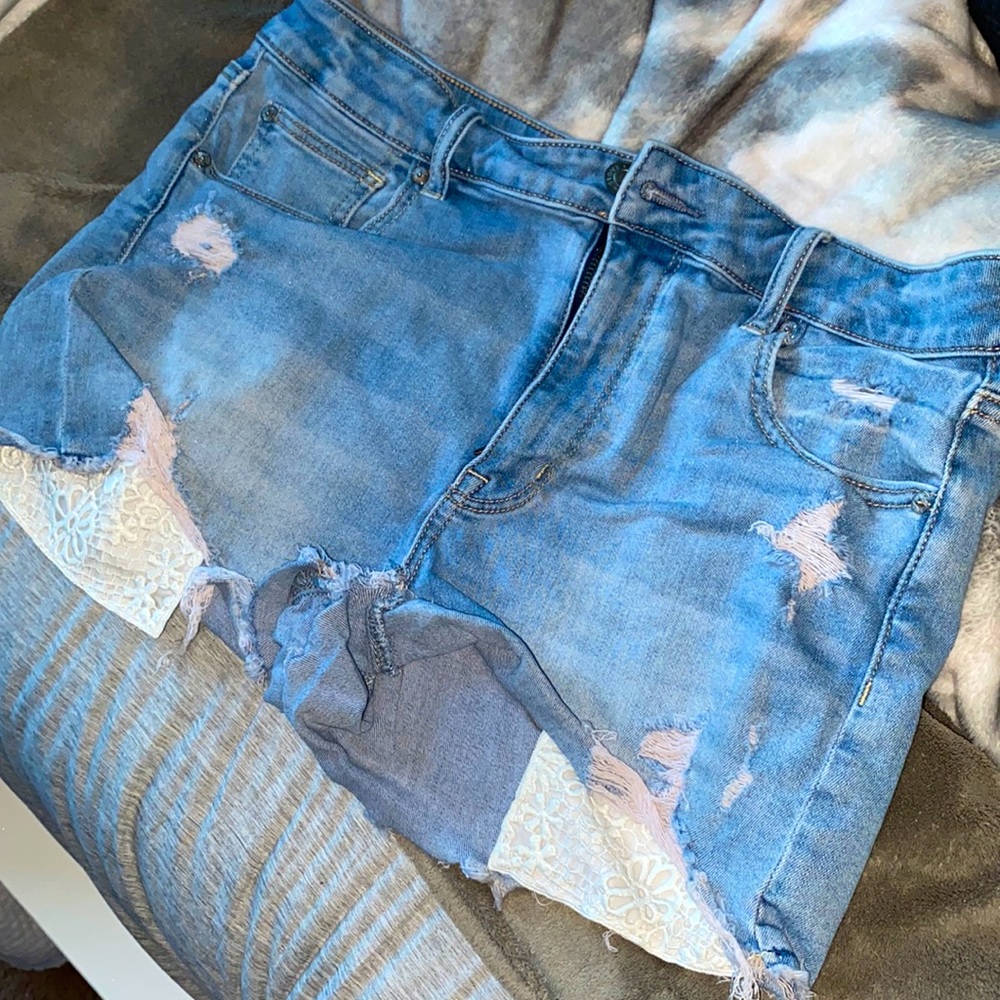 American Eagle Ne(X)t Level Floral Shorts